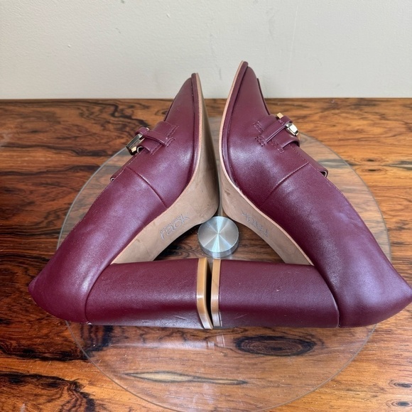 Nordstrom Rack Oslo Block Heel Pump in Burgundy - Picture 13 of 16